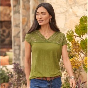 Sundance Lace Short Sleeve Tee. Size XS.